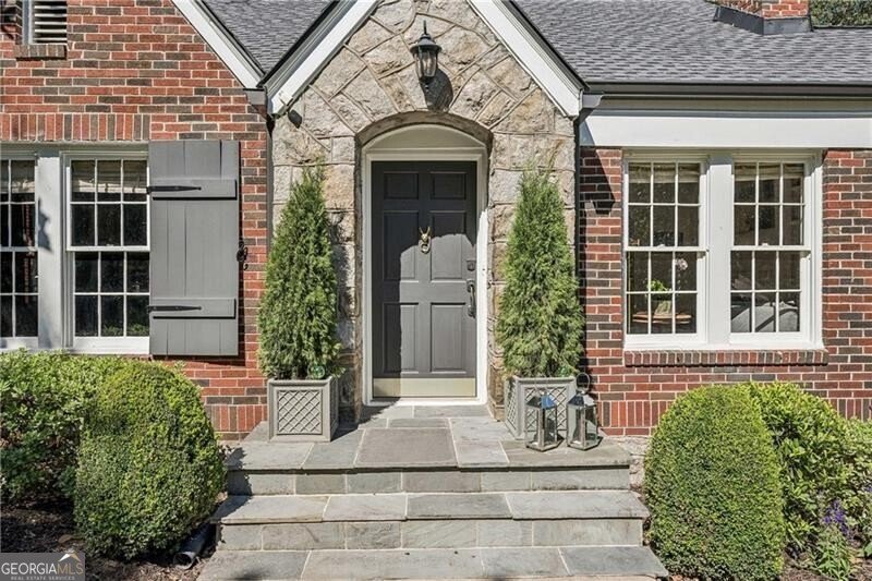 1074 Rosewood Drive Atlanta - 2