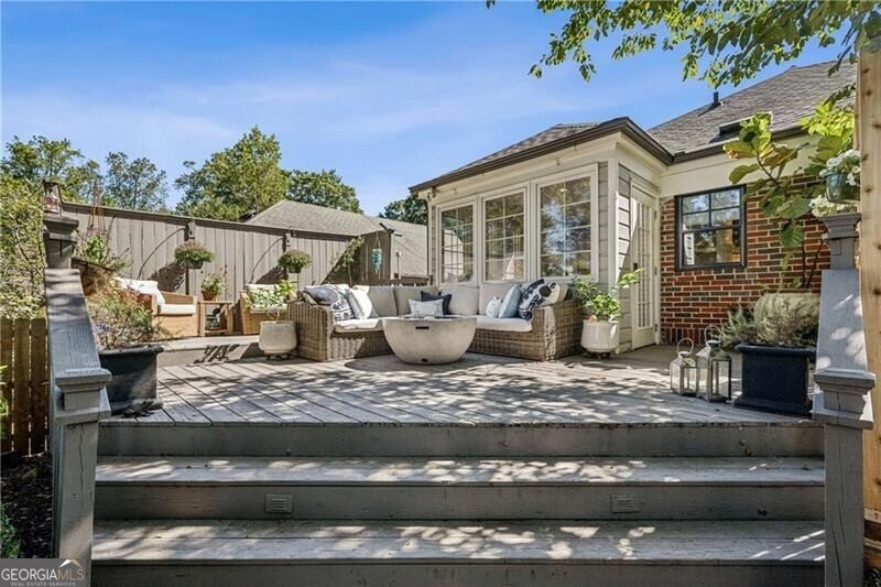 1074 Rosewood Drive Atlanta - 28