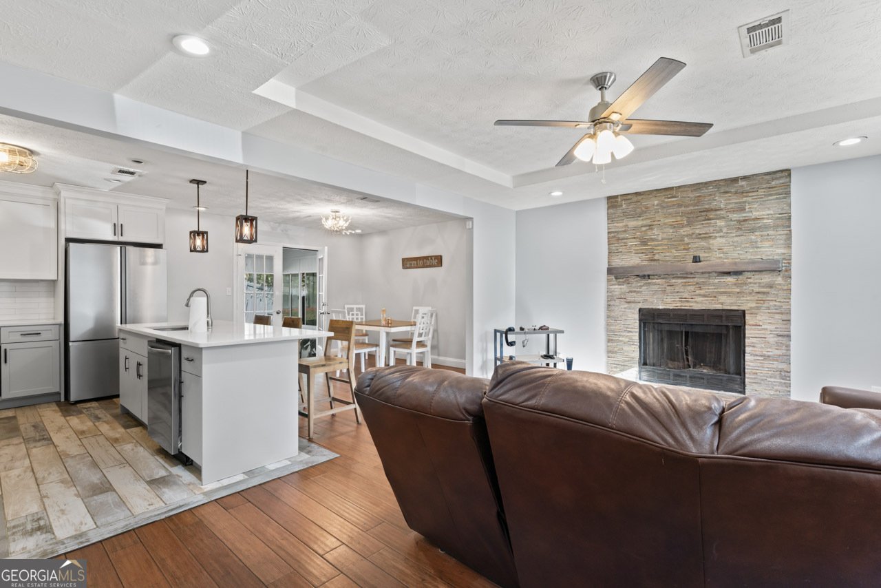 700 Pepperwood Trail Stone Mountain - 7