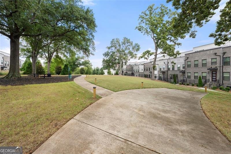 1012 BURNSIDE Lane Atlanta - 38