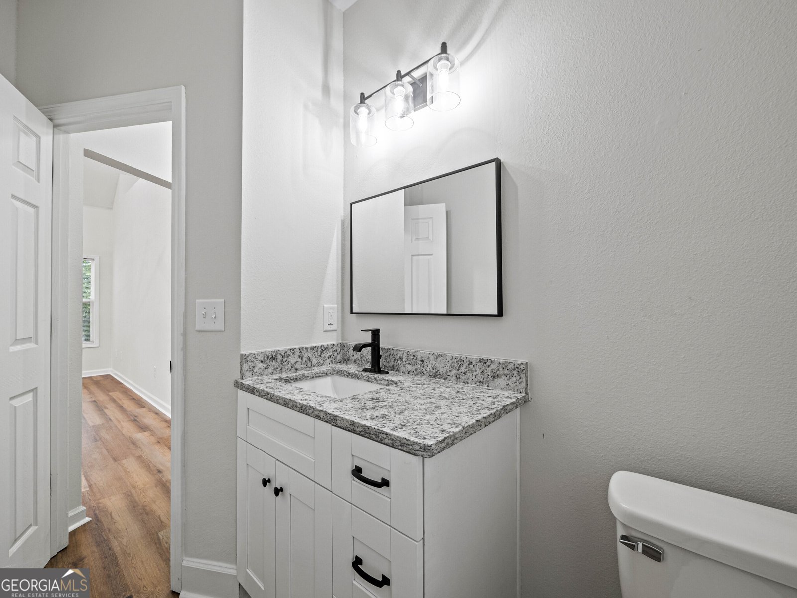 3368 Green Leaf Lane Gainesville - 33