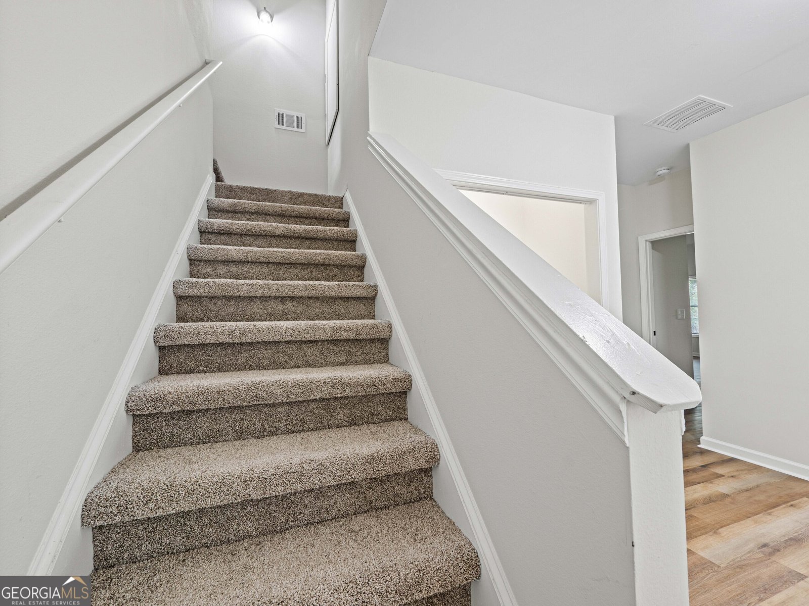 3368 Green Leaf Lane Gainesville - 37