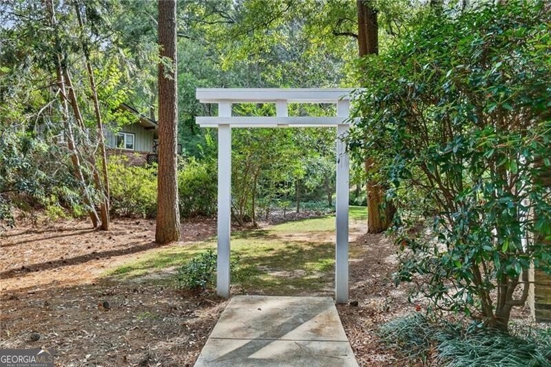 1018 Peachtree Battle Circle Atlanta - 9