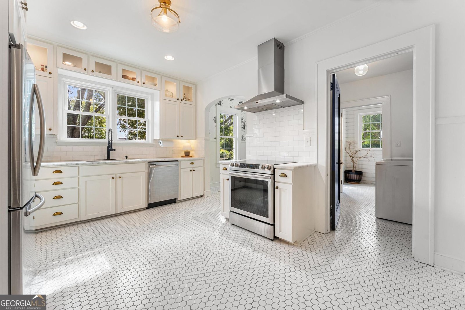 640 Howell Street Hartwell - 18