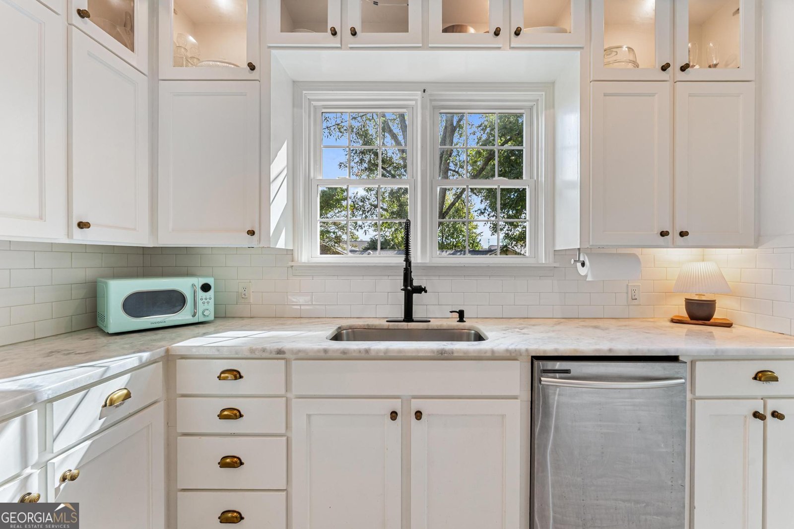 640 Howell Street Hartwell - 21