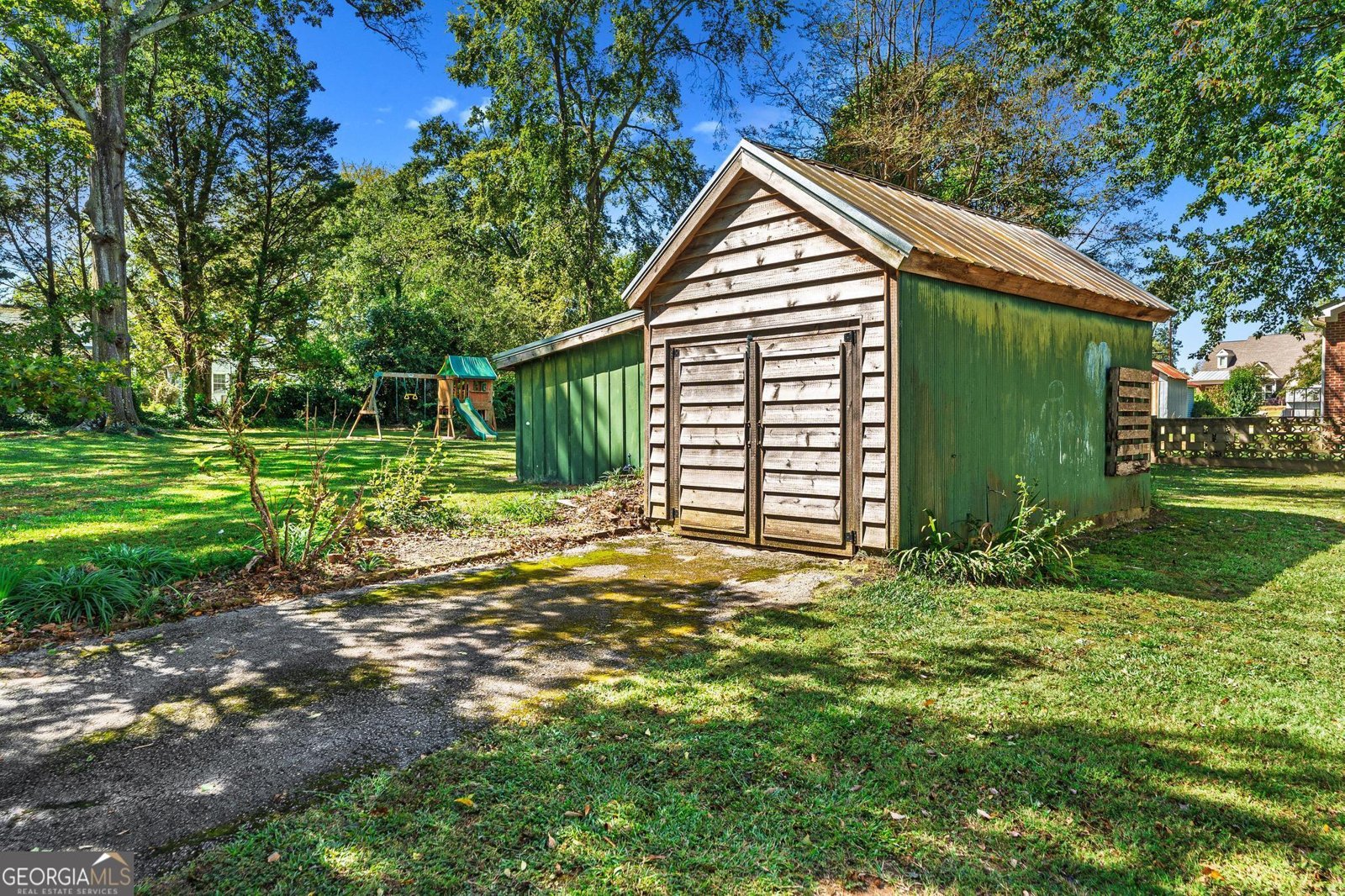 640 Howell Street Hartwell - 42
