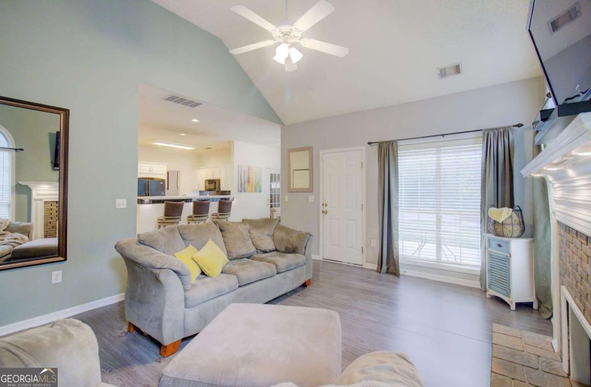 6835 Tell Road Fairburn - 15