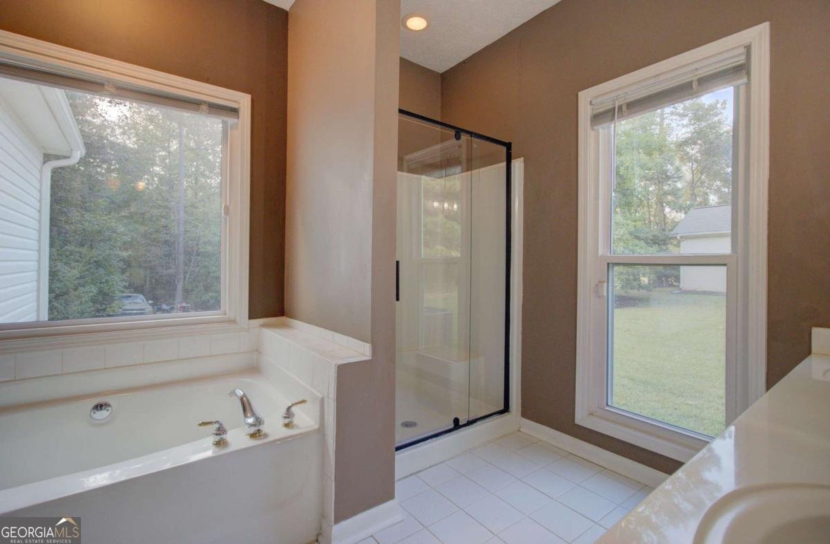 6835 Tell Road Fairburn - 25
