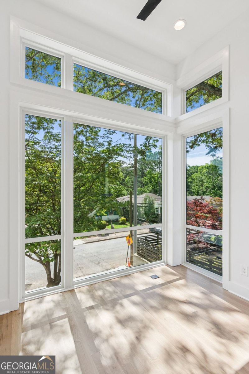 81 Walthall Street Atlanta - 22