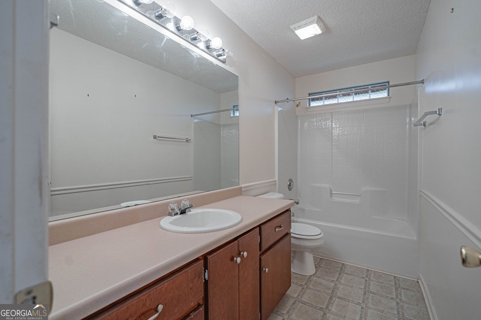 186 Wayfair Lane Hinesville - 24