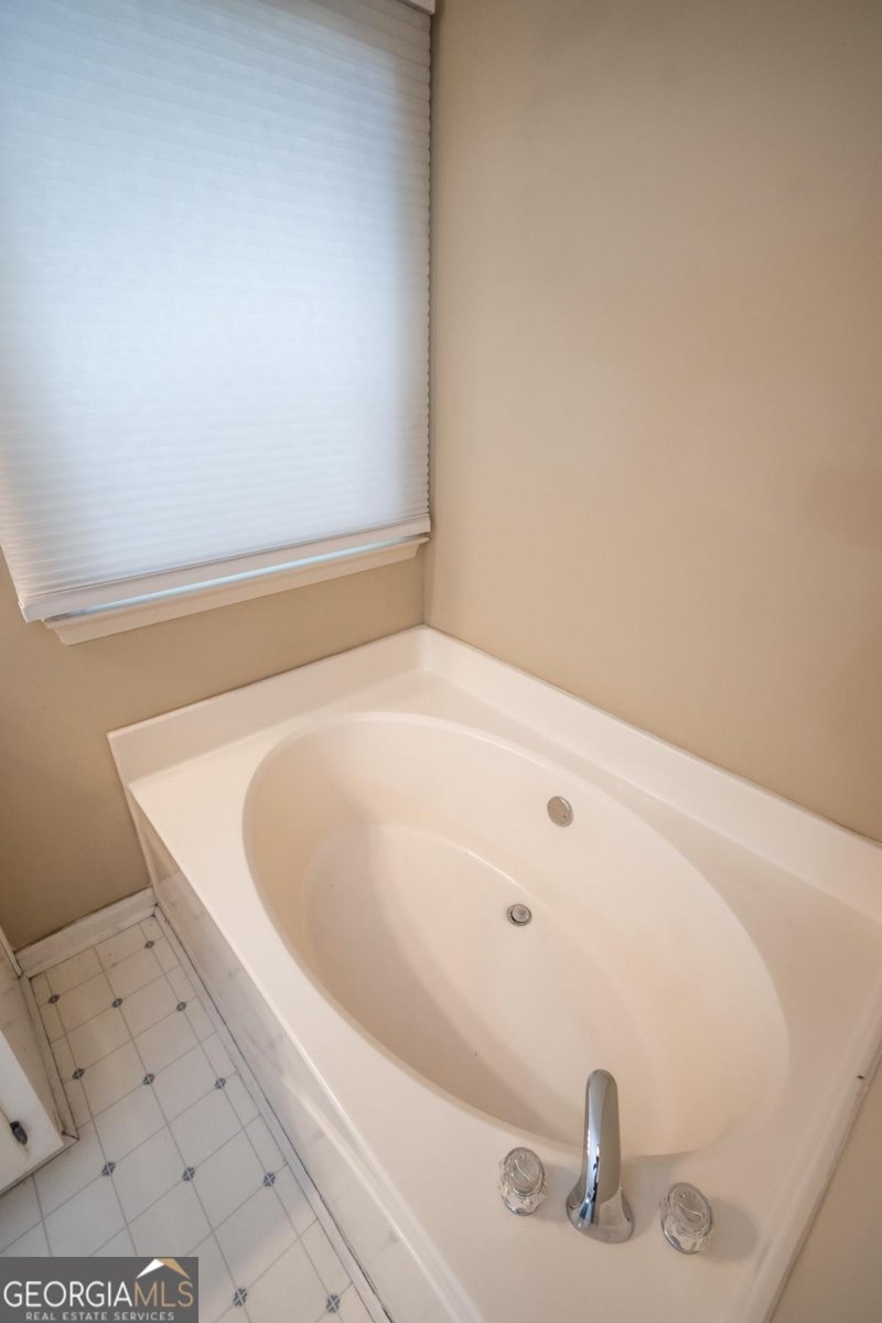 119 Spring Lake Drive Athens - 33