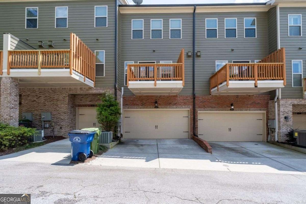 1222 LAVISTA Circle Atlanta - 32