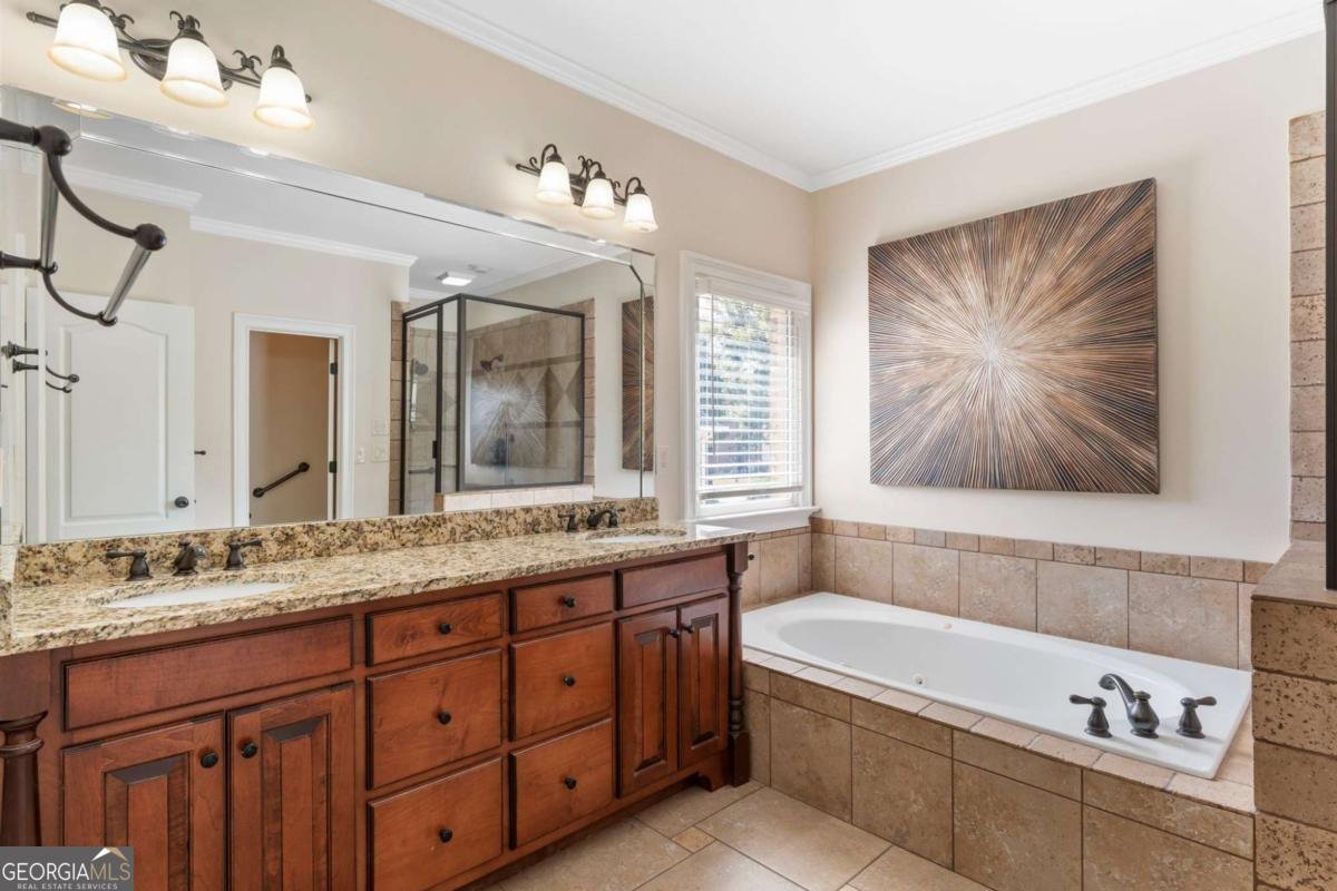 1054 Morgan Garner Drive Lilburn - 31