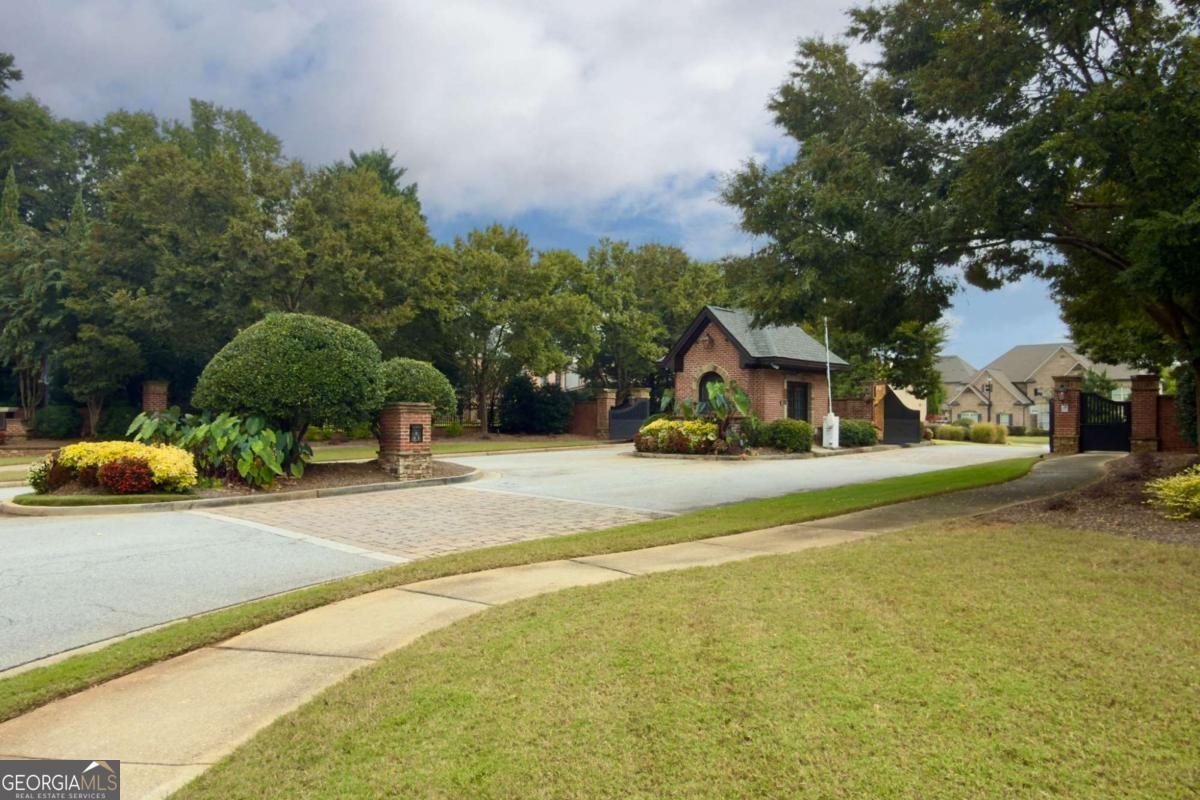 1054 Morgan Garner Drive Lilburn - 8