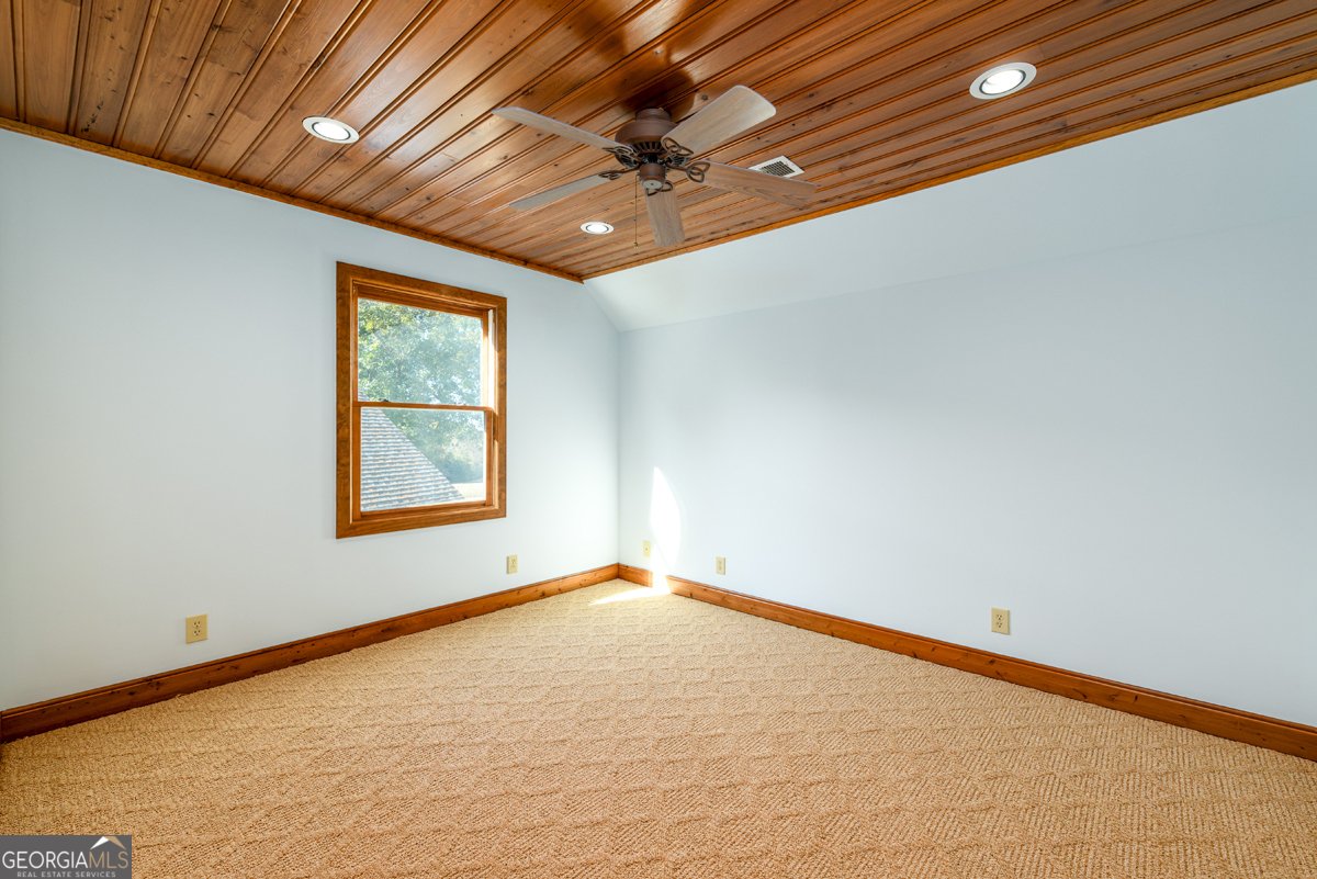 175 DEER CREEK FARM Road Hartwell - 55