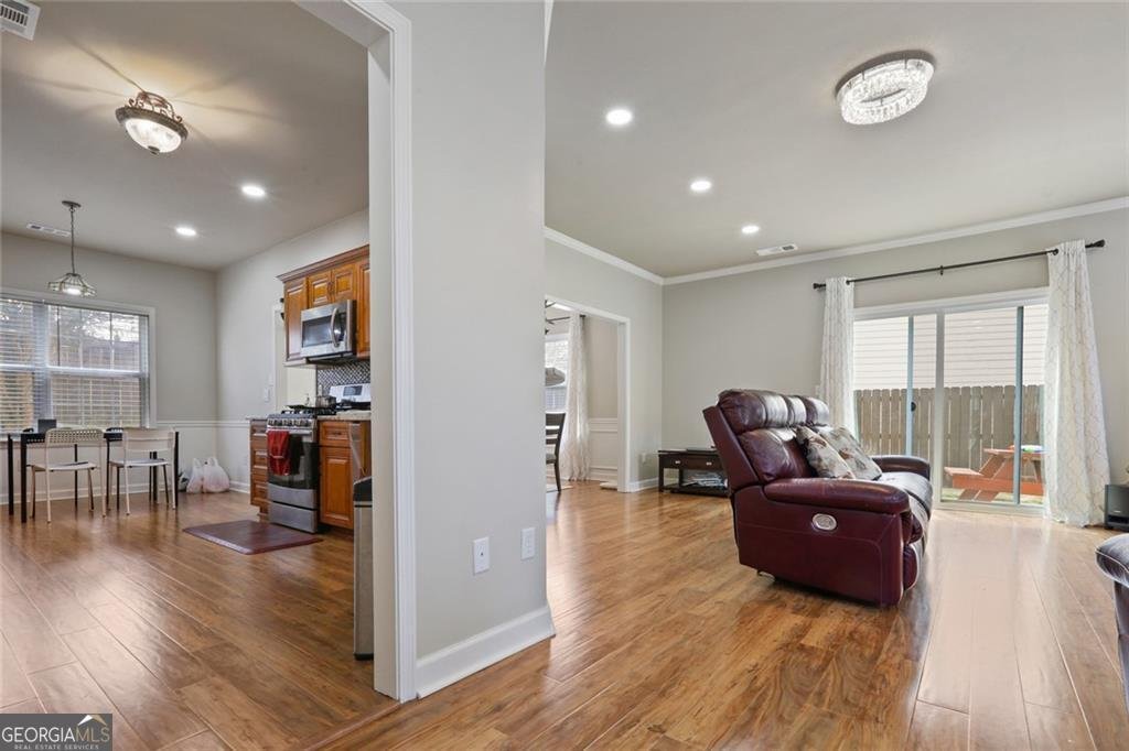 4905 WEATHERVANE Drive Alpharetta - 9