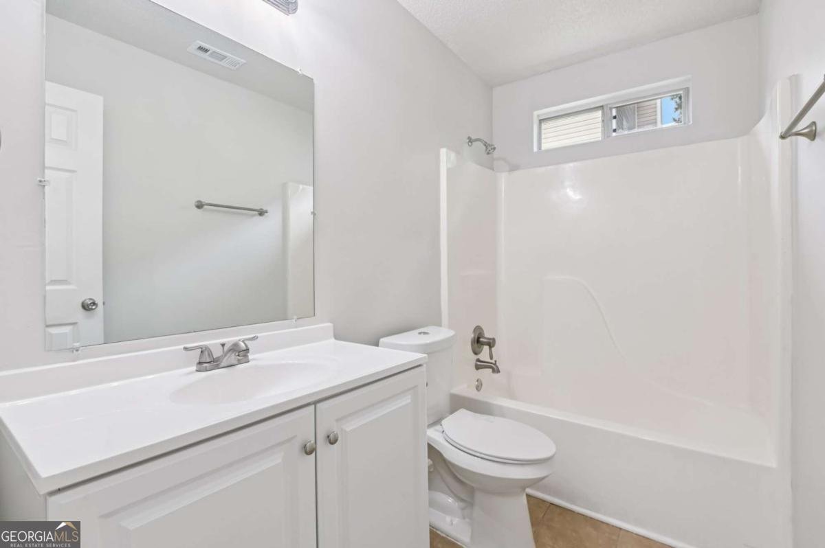 1528 Wembley Drive Douglasville - 20