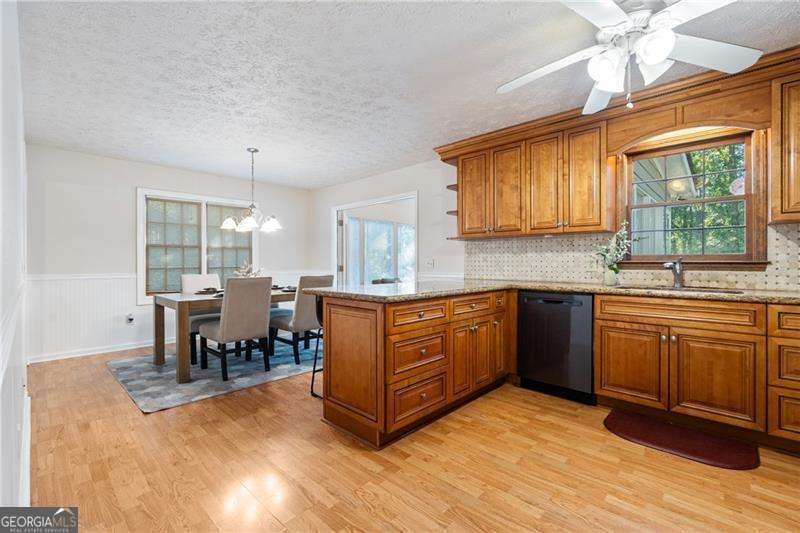 1650 Mountain Trace Canton - 15