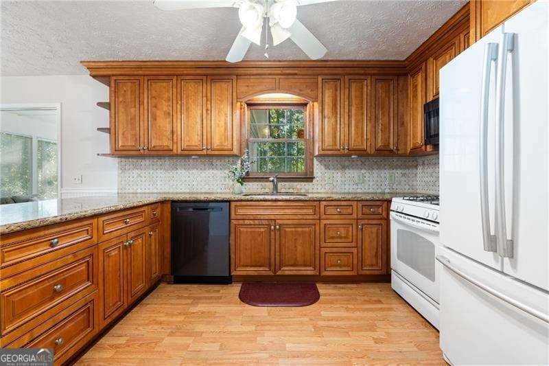 1650 Mountain Trace Canton - 5