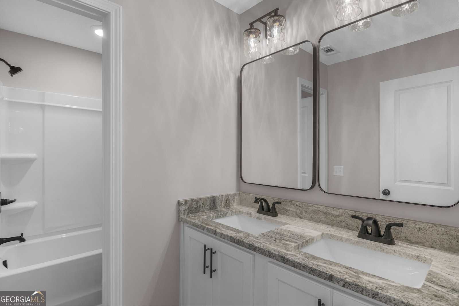 186 Barrington Oaks Drive Brunswick - 35