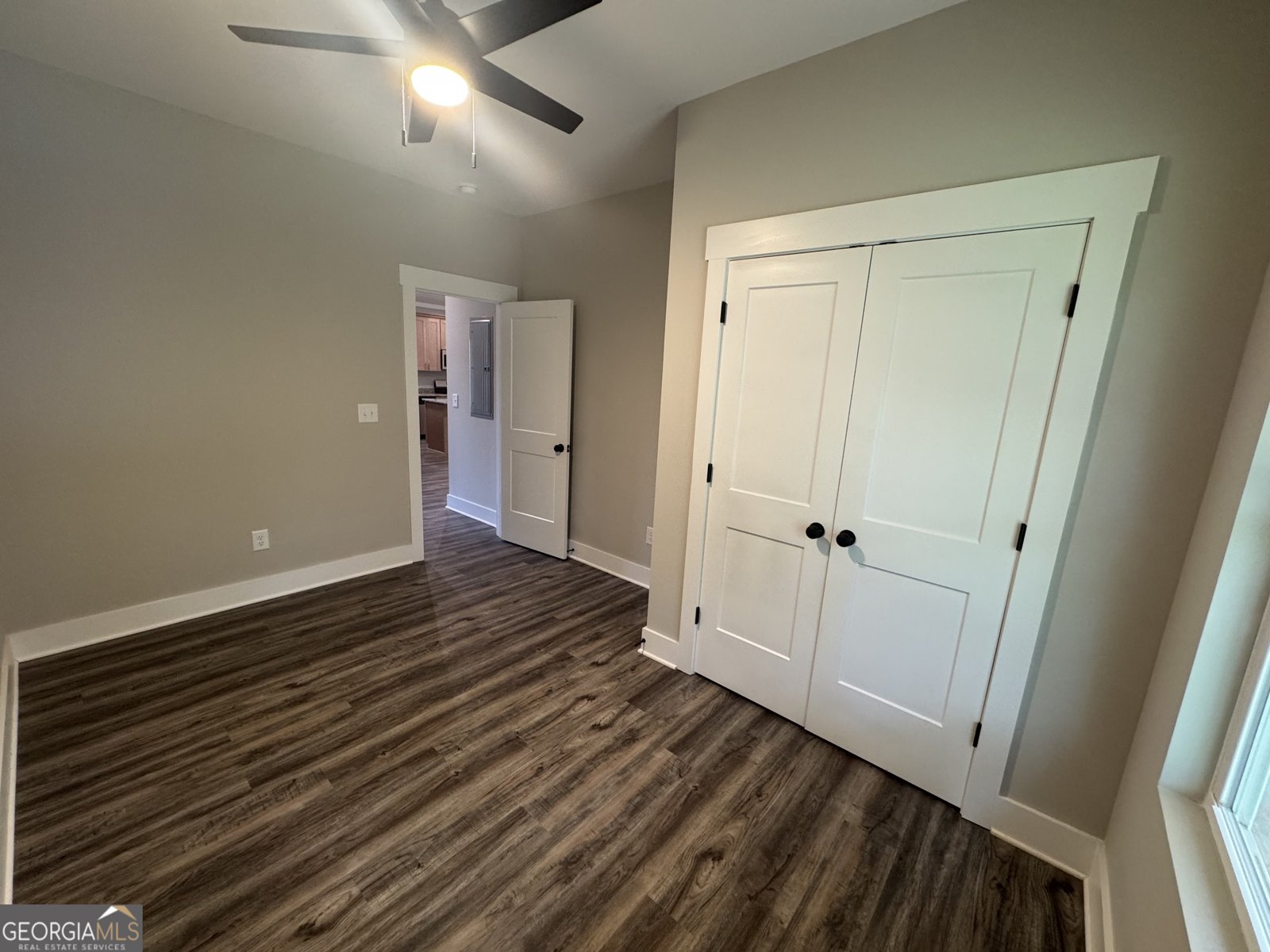 707 Hudson Terrace Royston - 4