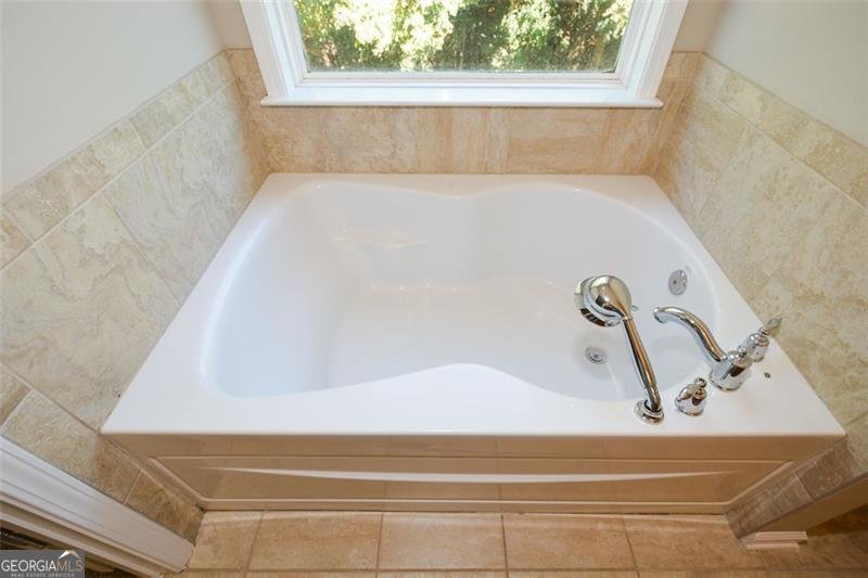 710 BERKELEY Terrace Canton - 20