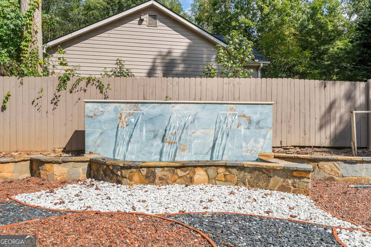 1490 Pine Creek Drive Lawrenceville - 24