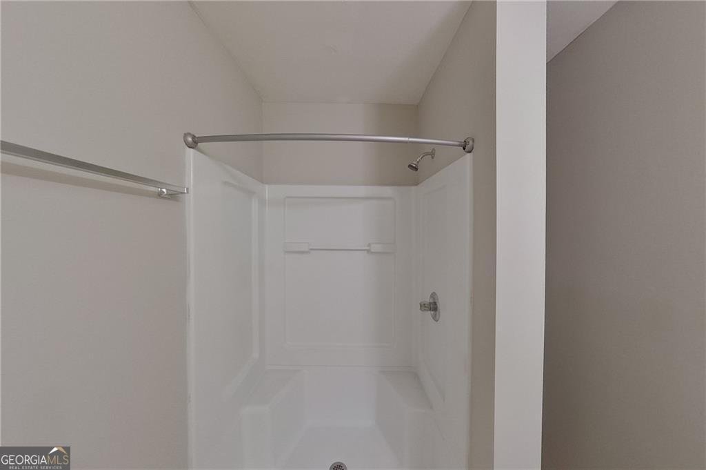 2200 Larchwood Road Atlanta - 19