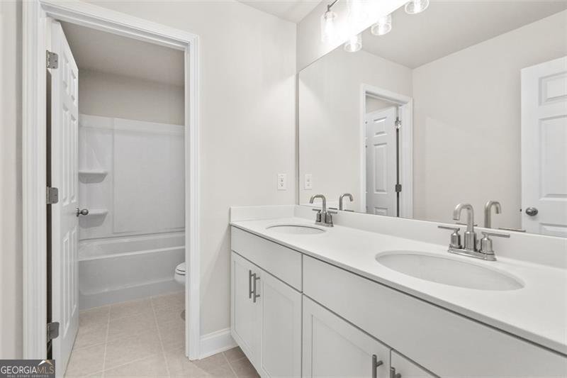 551 Grand Wehunt Drive Hoschton - 34