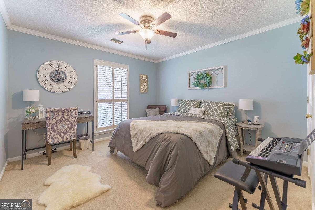 3730 LAKEHEATH Drive Cumming - 32