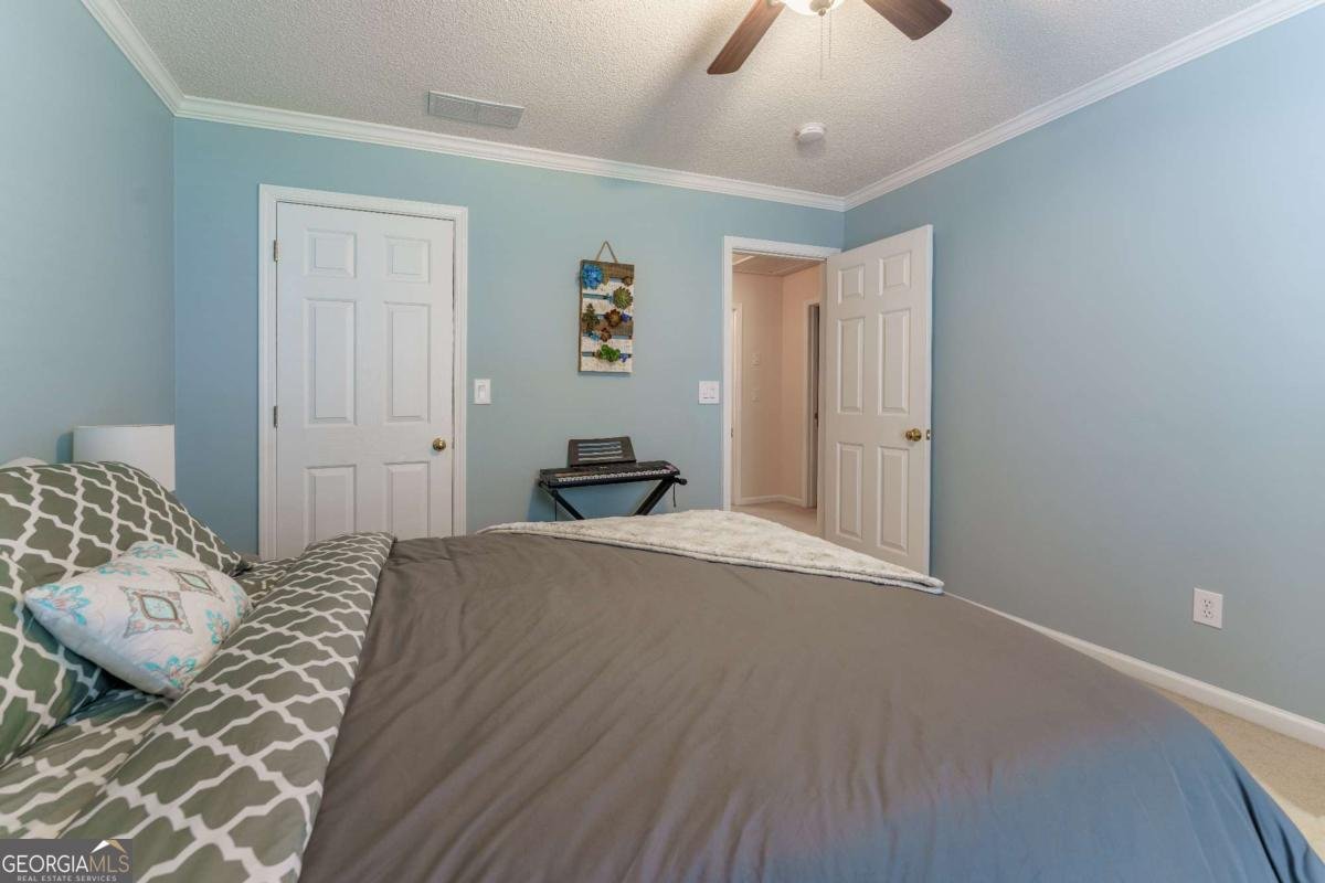 3730 LAKEHEATH Drive Cumming - 33