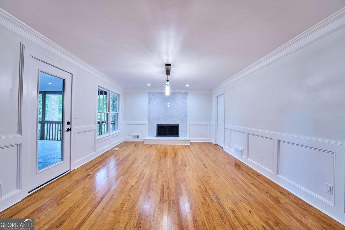 535 Emerald Parkway Sugar Hill - 40