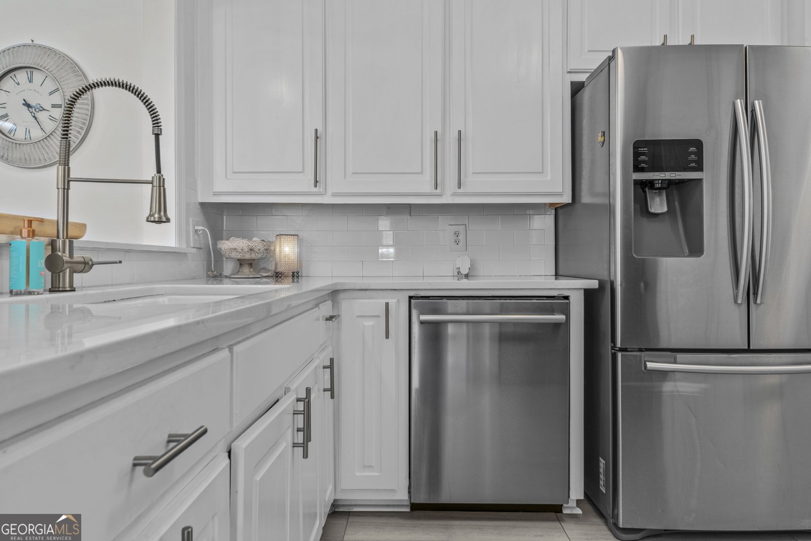 991 Old Post Road Madison - 20