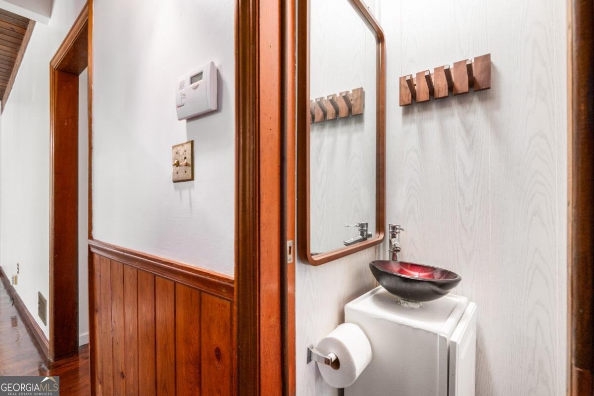 2028 Dewberry Lane Atlanta - 16