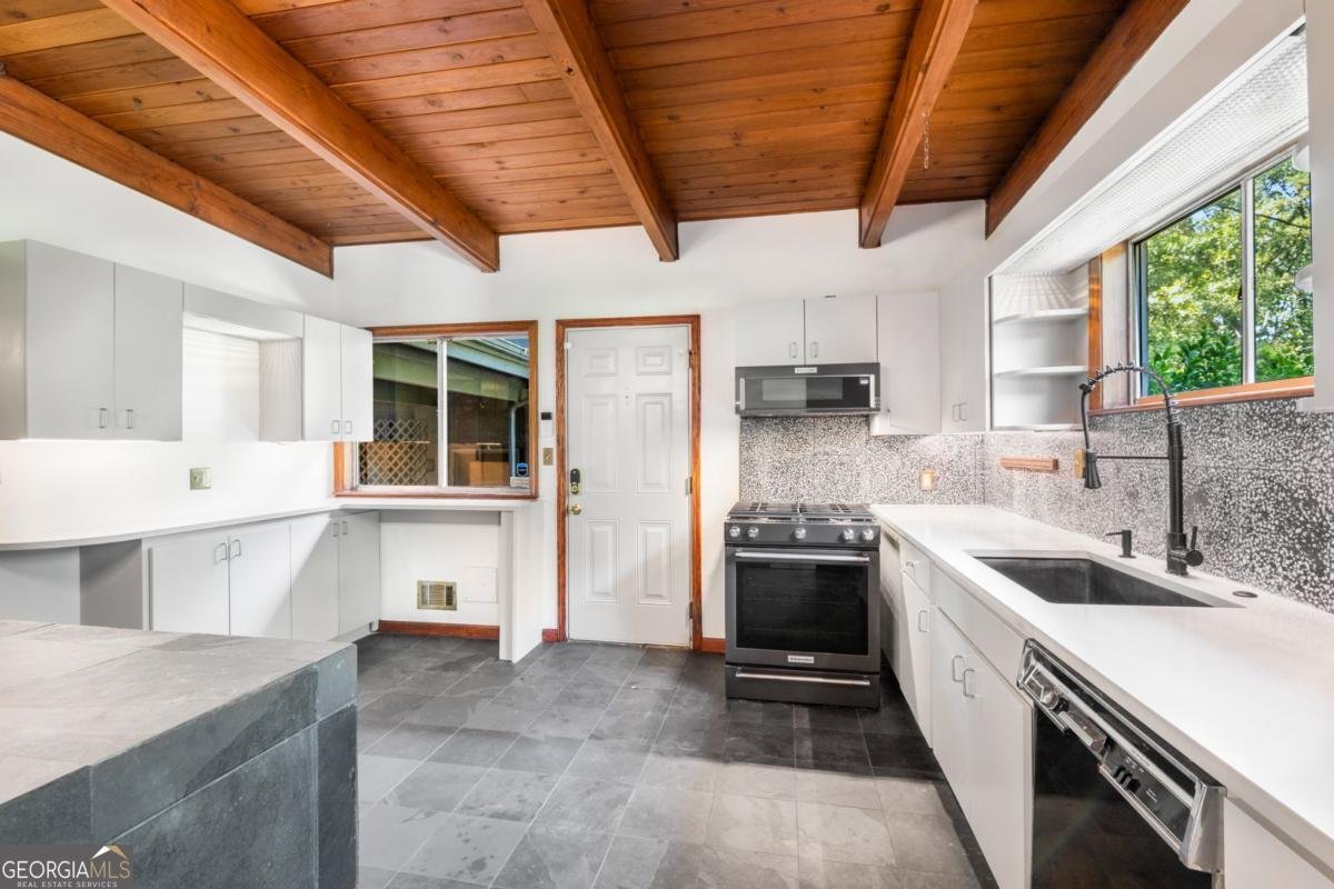 2028 Dewberry Lane Atlanta - 5