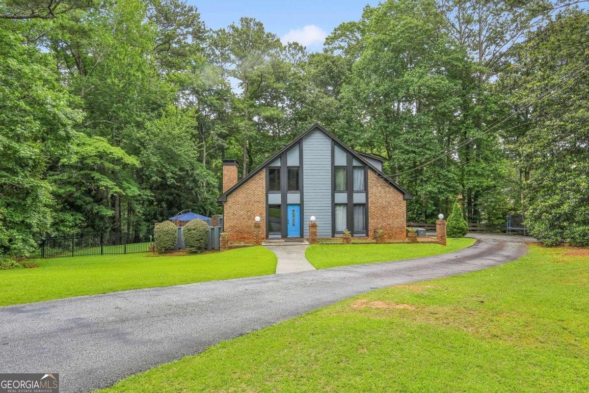 1605 Saint Tropez Way Atlanta - 1