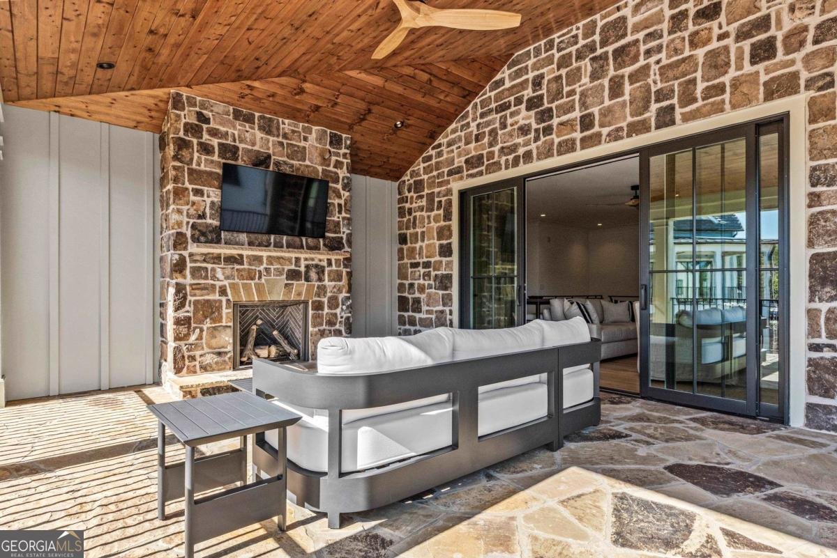 1011 West Rock Loop Greensboro - 35