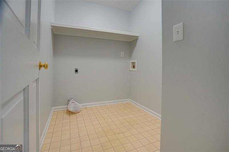 1721 BRUCKNER Court Snellville - 17