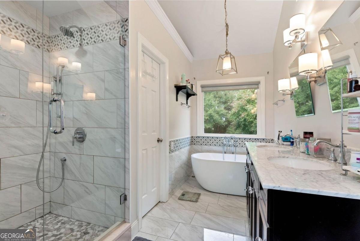 3800 Glen Ian Drive Loganville - 23