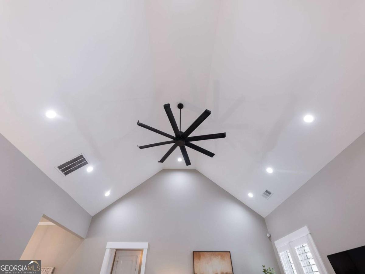 5634 Autumn Flame Drive Braselton - 33