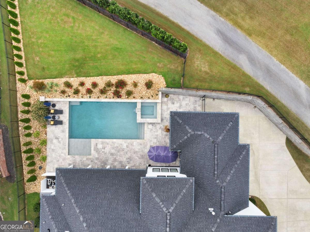 5634 Autumn Flame Drive Braselton - 76
