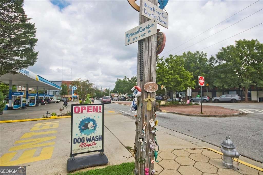 140 COLOR Circle Atlanta - 48