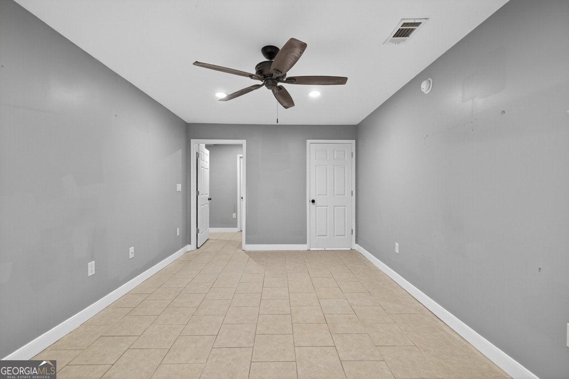 966 David Avenue Winder - 27