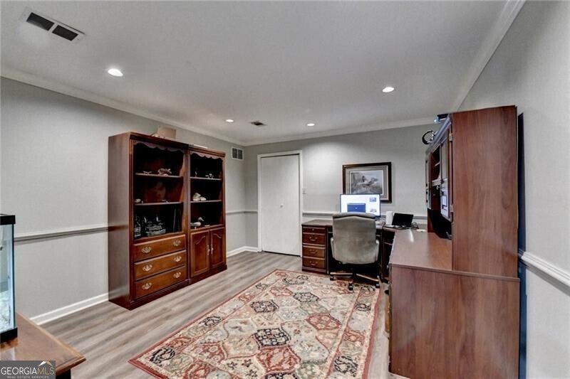 105 May Glen Way Roswell - 23