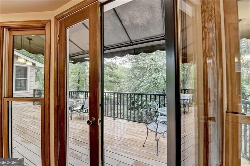 105 May Glen Way Roswell - 5