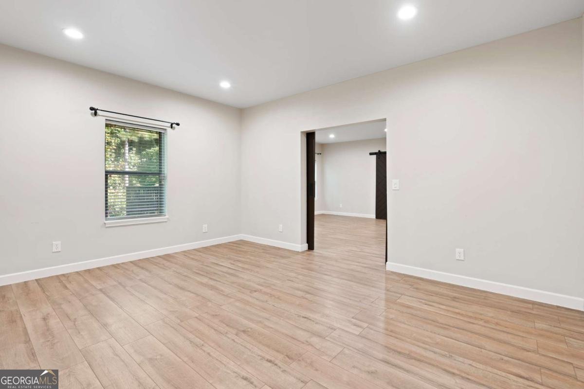 5290 CLINGMAN Court Douglasville - 26