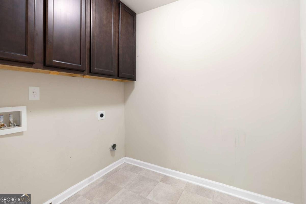 5290 CLINGMAN Court Douglasville - 47