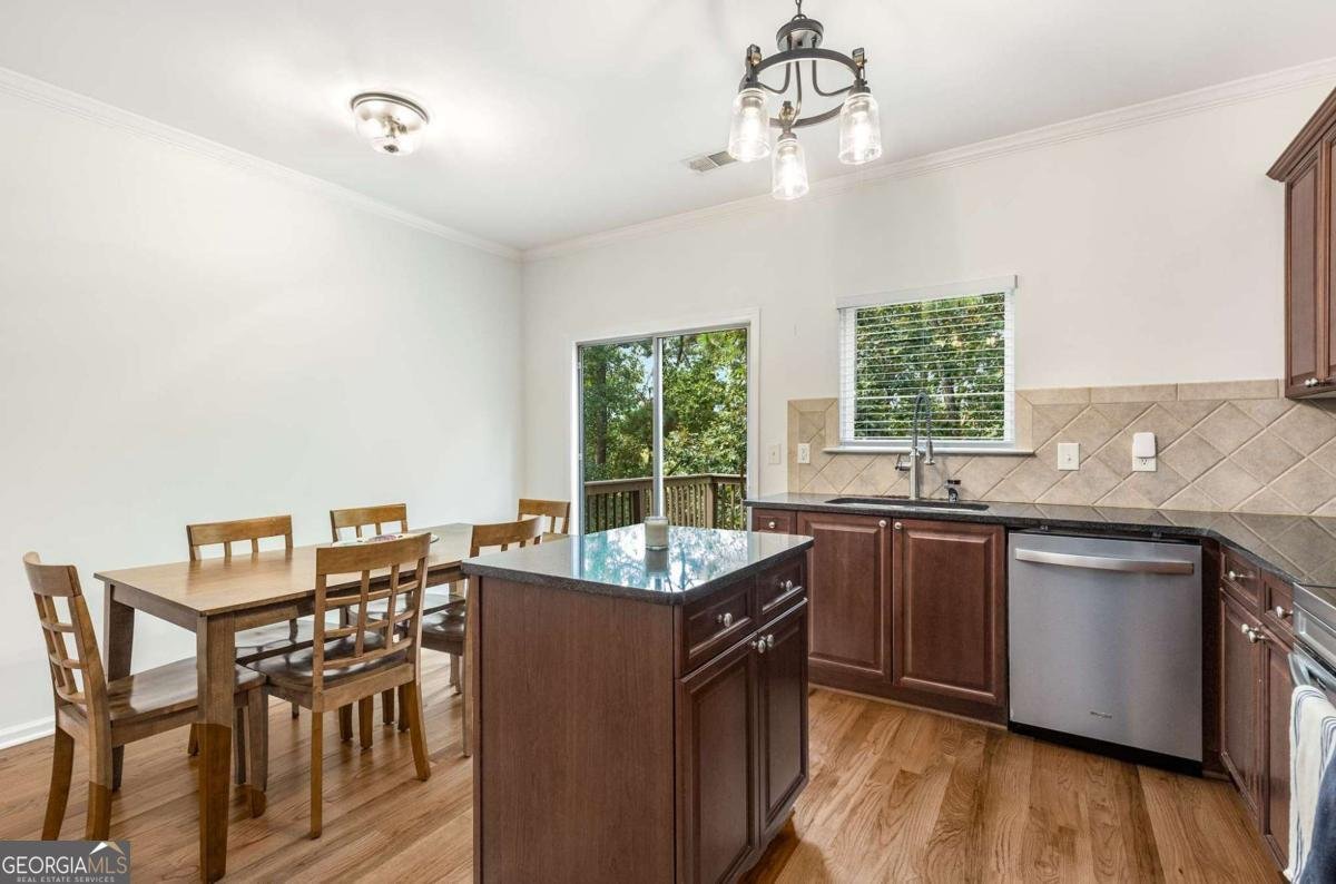 1153 Liberty Parkway Atlanta - 11