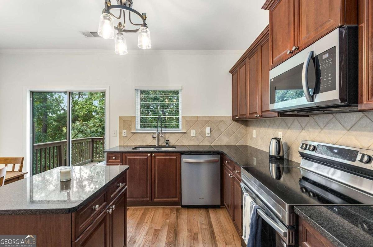 1153 Liberty Parkway Atlanta - 12