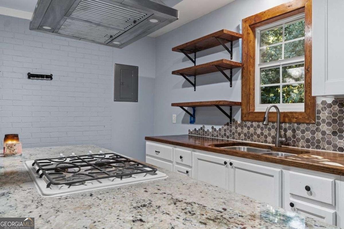 672 MEADOWBROOK Drive Winder - 23